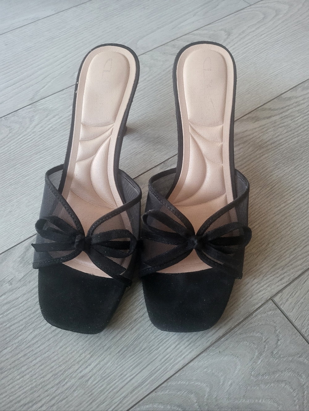 Women’s Black Bow Slide Heels